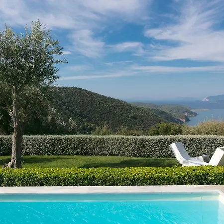 Atrium Villa