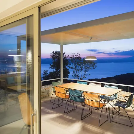 Atrium Villas *